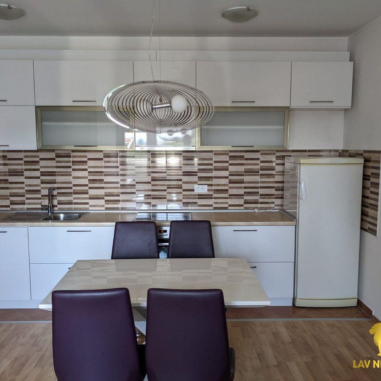 Stan Izdavanje Novi Sad  43 m2