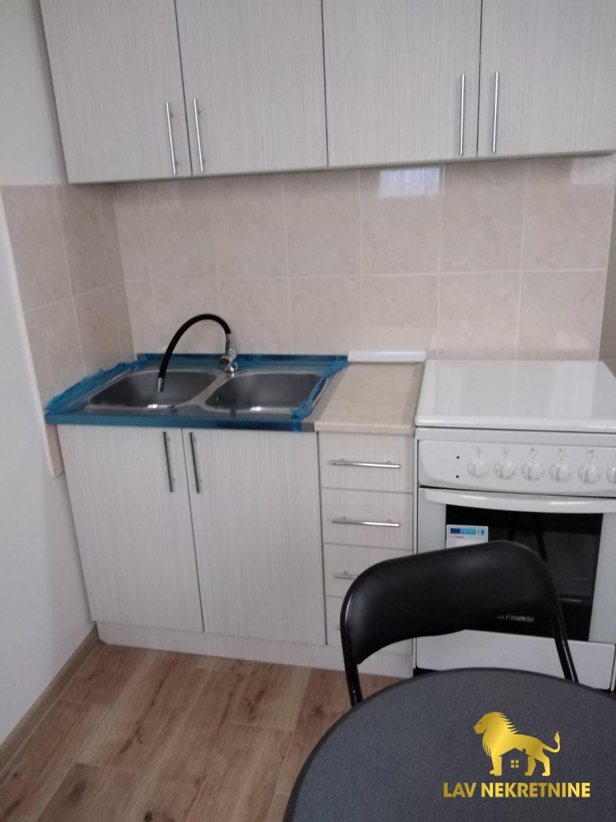 1665707971_b1586bf96b4c Stan Izdavanje Novi Sad Cara Dušana 25 m2