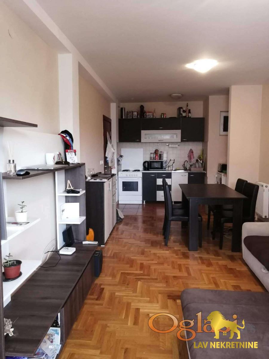 Stan Izdavanje Novi Sad Socijalno 45 m2