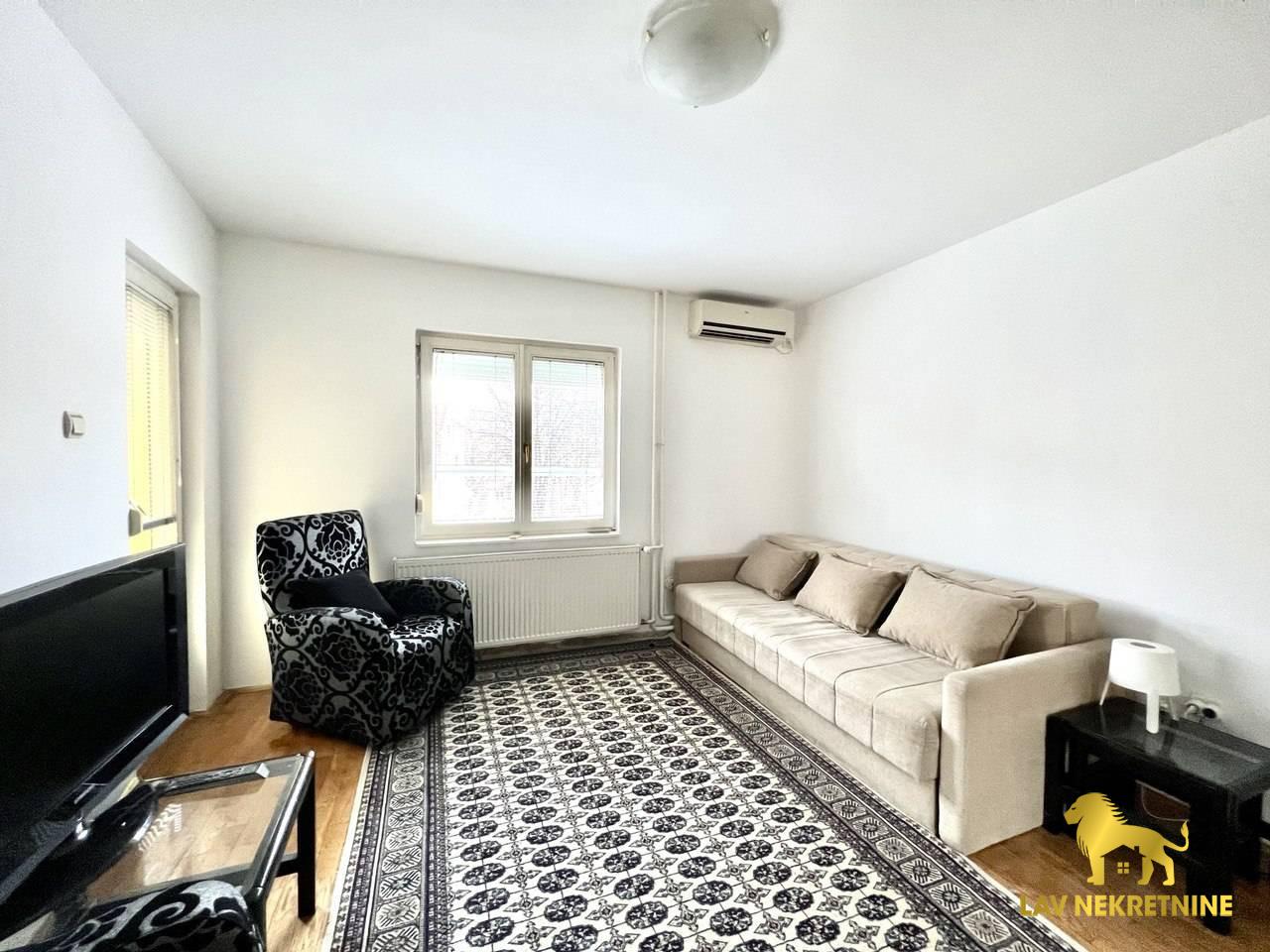 Stan Izdavanje Novi Sad  86 m2