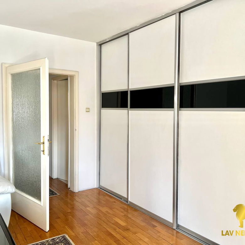 Stan Izdavanje Novi Sad  86 m2