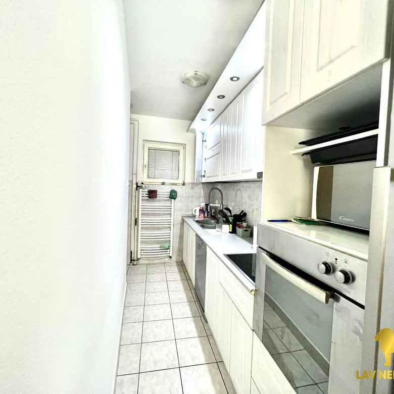 Stan Izdavanje Novi Sad  86 m2