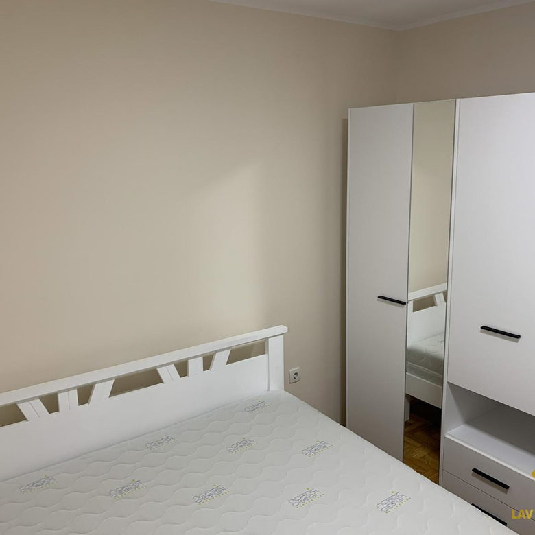 Stan Izdavanje Novi Sad  71 m2