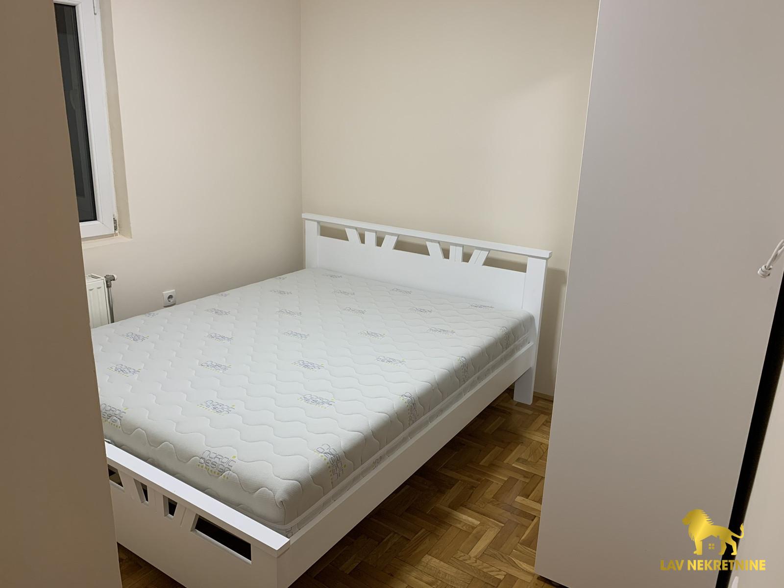 Stan Izdavanje Novi Sad  71 m2