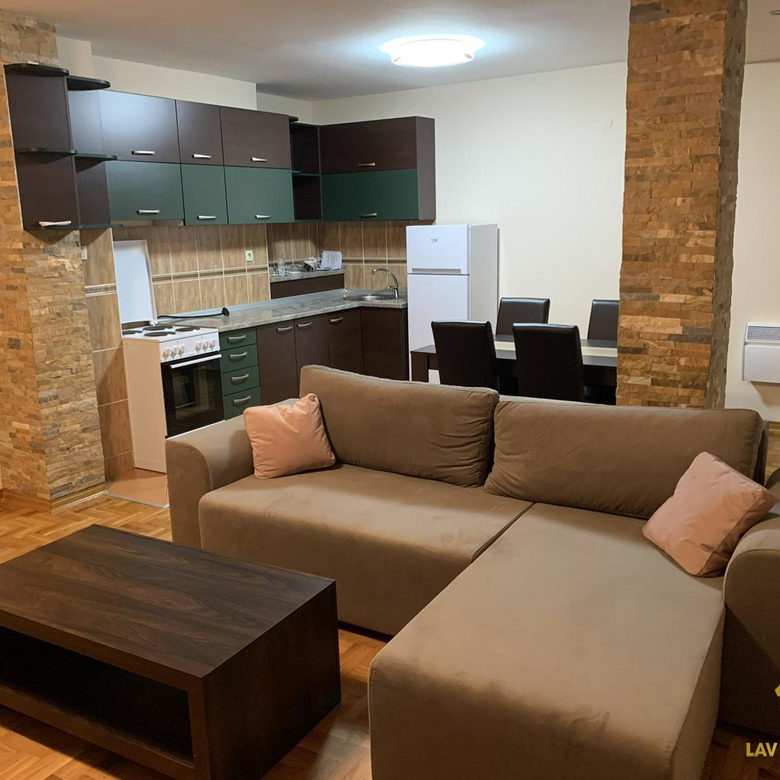 Dvoiposoban stan za izdavanje, Centar, Novi Sad, 71m², 700 €/mes