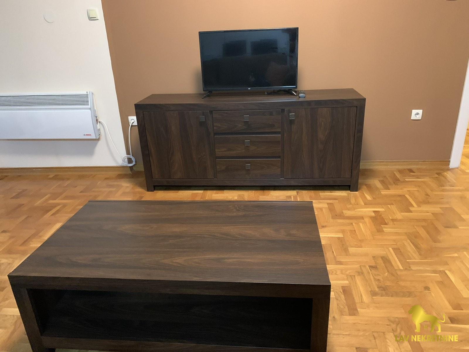 Dvoiposoban stan za izdavanje, Centar, Novi Sad, 71m², 700 €/mes