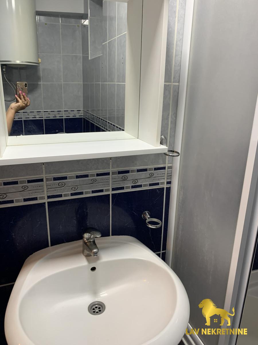 Dvoiposoban stan za izdavanje, Centar, Novi Sad, 71m², 700 €/mes