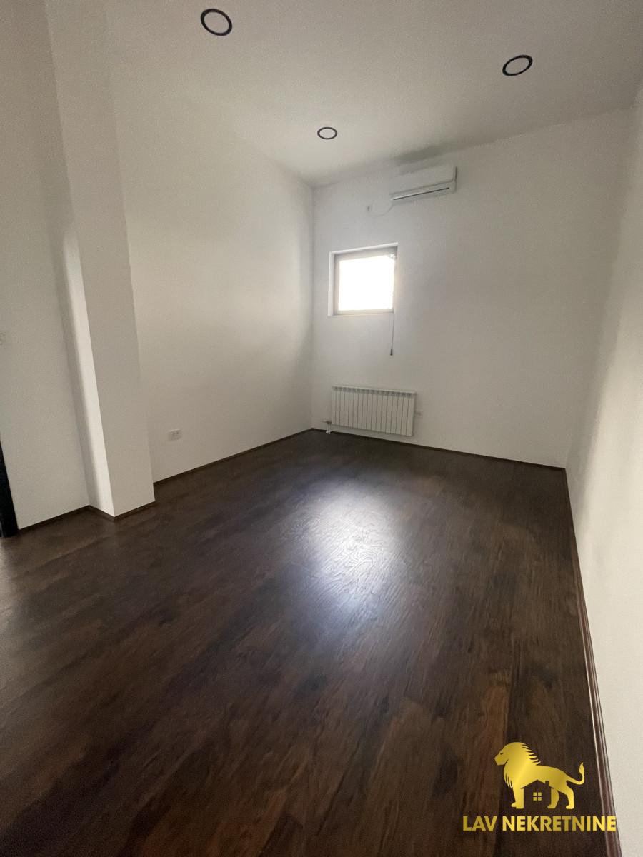 Lokal Izdavanje Novi Sad Lokal Izdavanje Novi Sad 130 m2