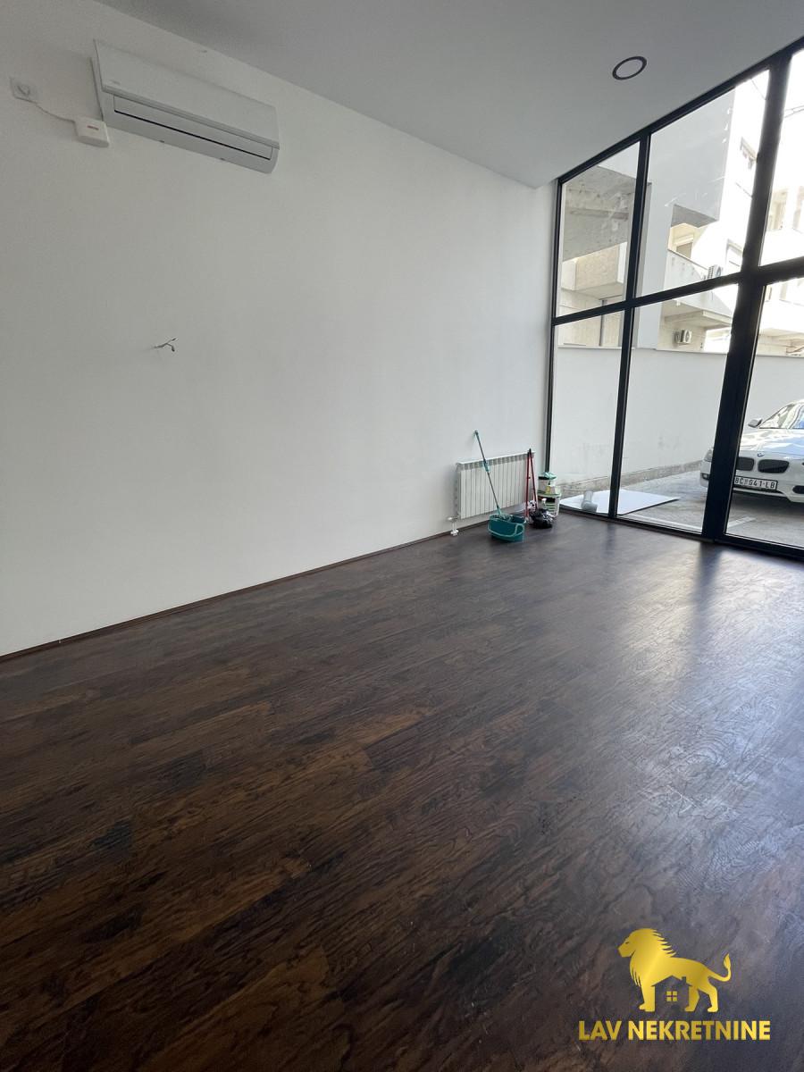 1693849590_a2ecb32cc523 Lokal Izdavanje Novi Sad 130 m2