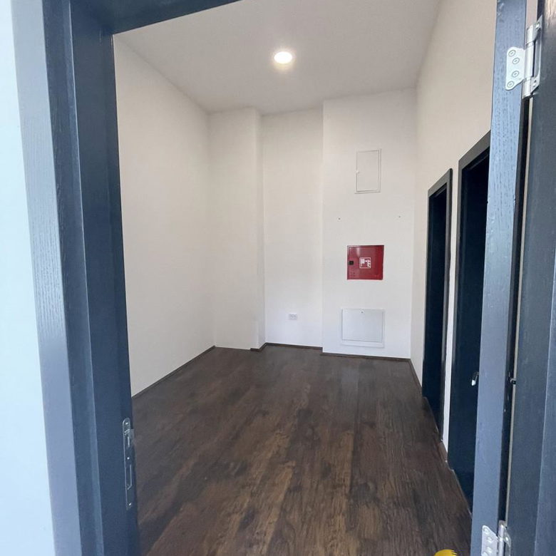 Lokal za izdavanje, Centar, Novi Sad, 130m², 1.400 €/mes