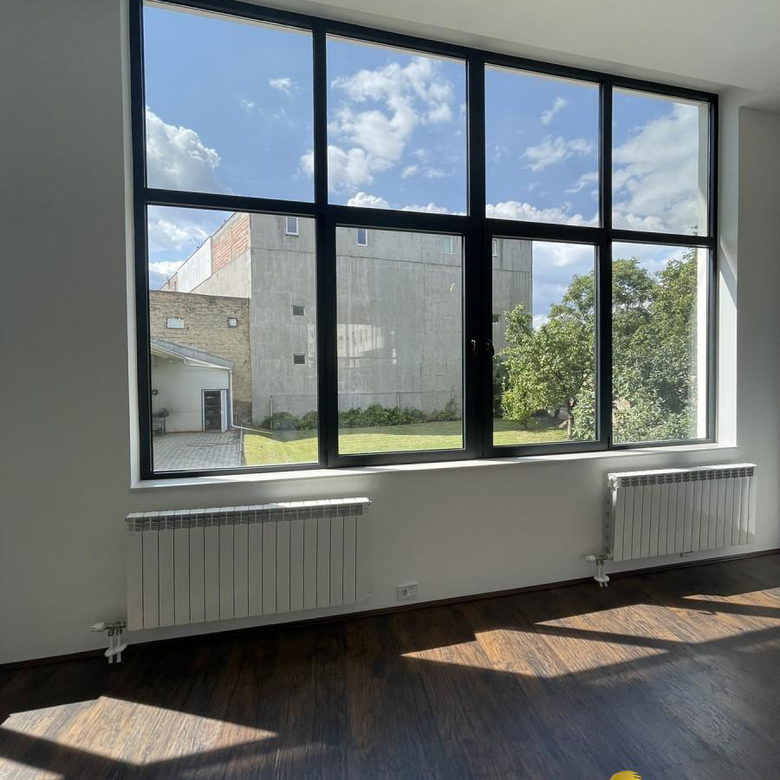 Lokal za izdavanje, Centar, Novi Sad, 130m², 1.400 €/mes