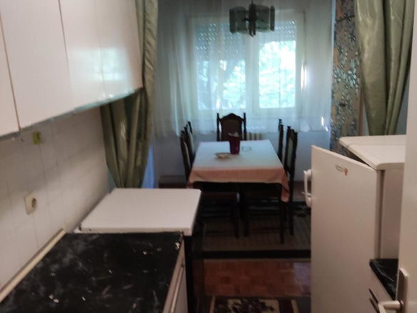 Stan Izdavanje Novi Sad  80 m2