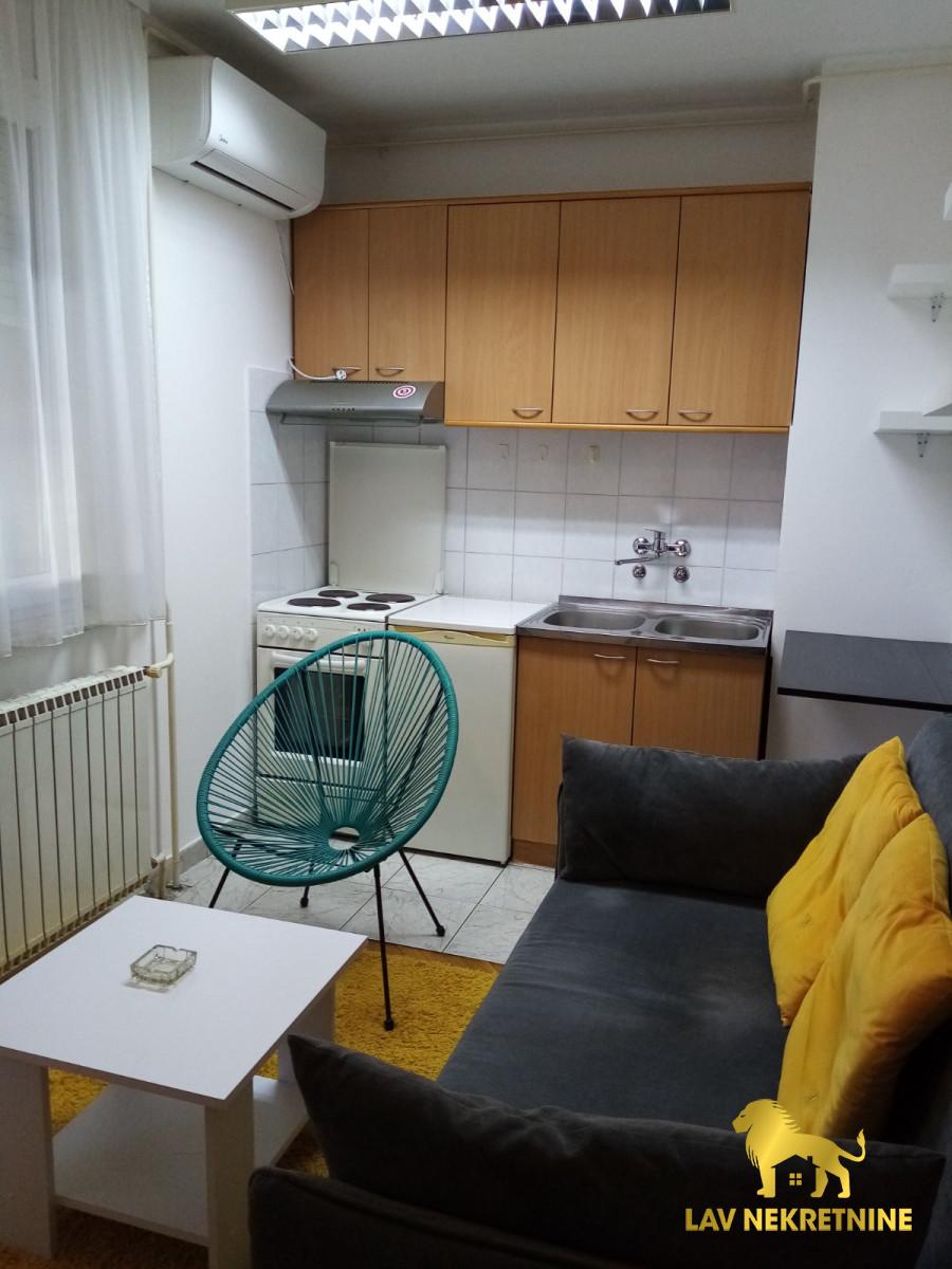 Stan Izdavanje Novi Sad Stan Izdavanje Novi Sad Nova Detelinara 23 m2
