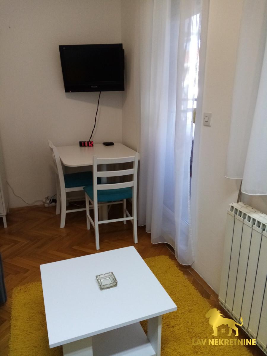 Stan Izdavanje Novi Sad Stan Izdavanje Novi Sad Nova Detelinara 23 m2