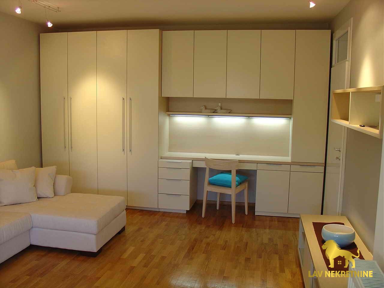 Stan Prodaja Novi Sad  43 m2