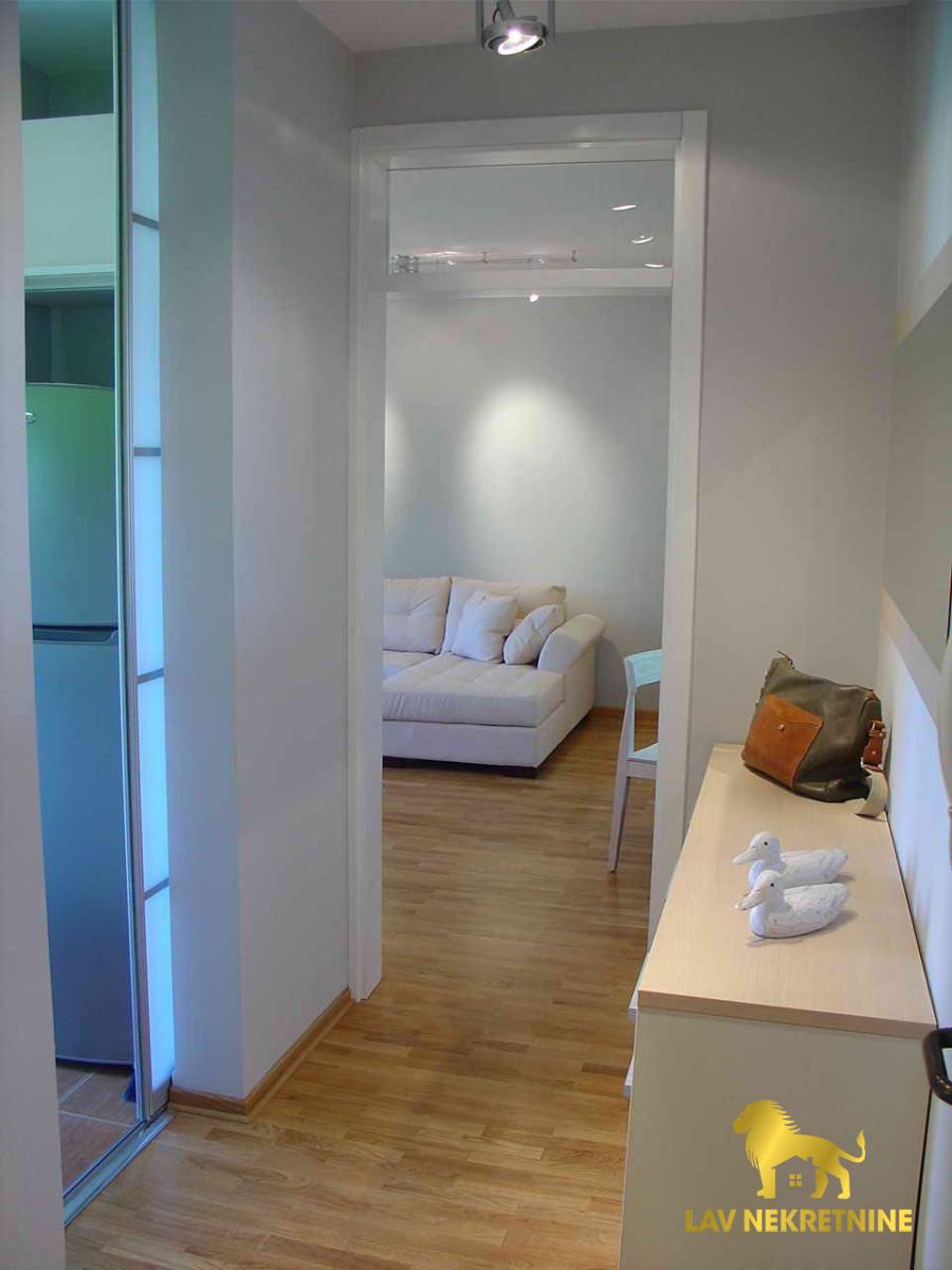 Jednosoban stan na prodaju, Centar, Novi Sad, 43m², 139.050 €