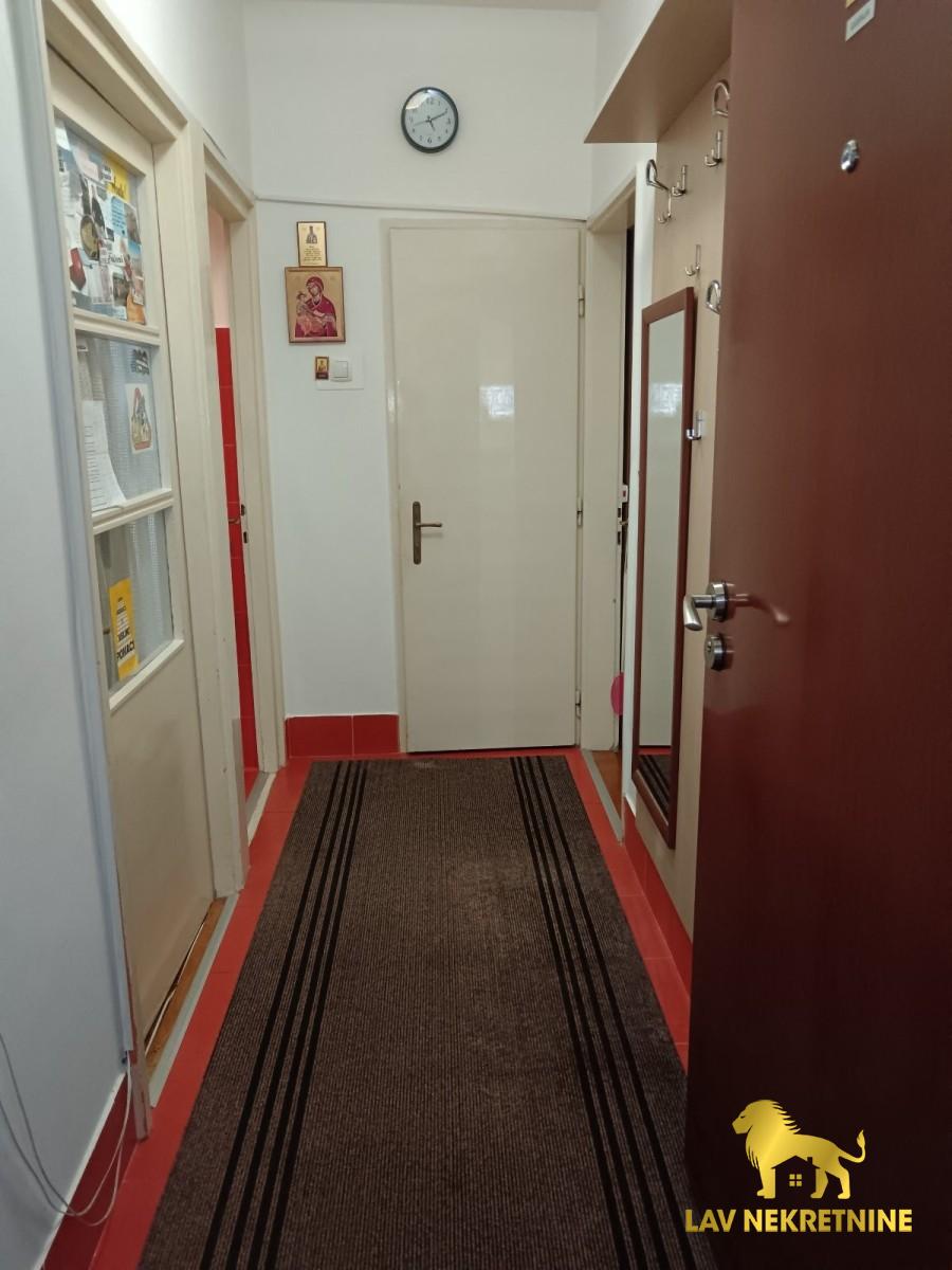 Stan Prodaja Novi Sad  48 m2
