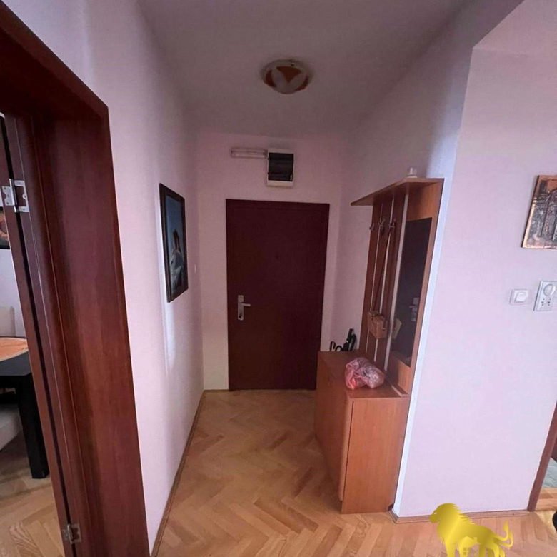 Stan Prodaja Novi Sad  72 m2