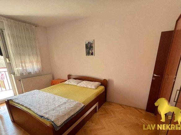 Stan Prodaja Novi Sad  72 m2