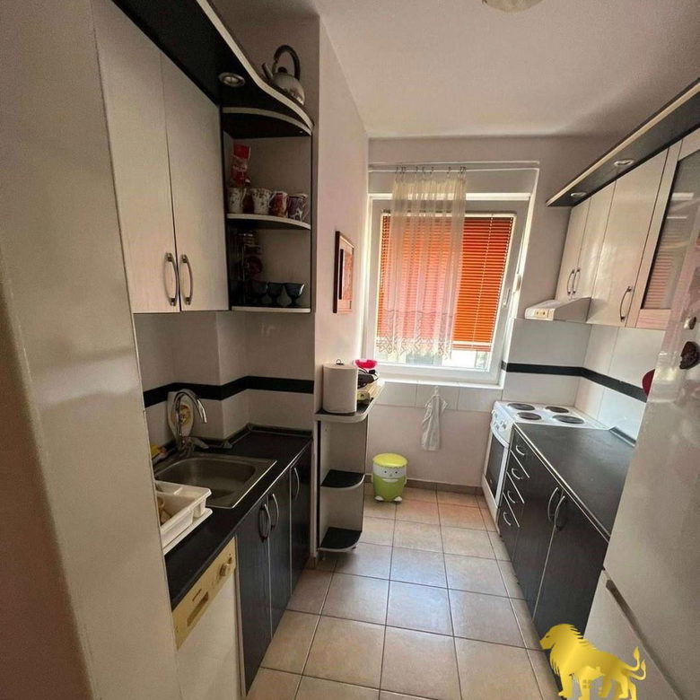Stan Prodaja Novi Sad  72 m2