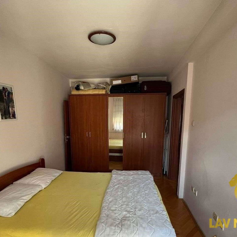 Stan Prodaja Novi Sad  72 m2
