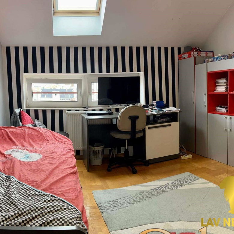Stan Prodaja Novi Sad Cara Dušana 124 m2