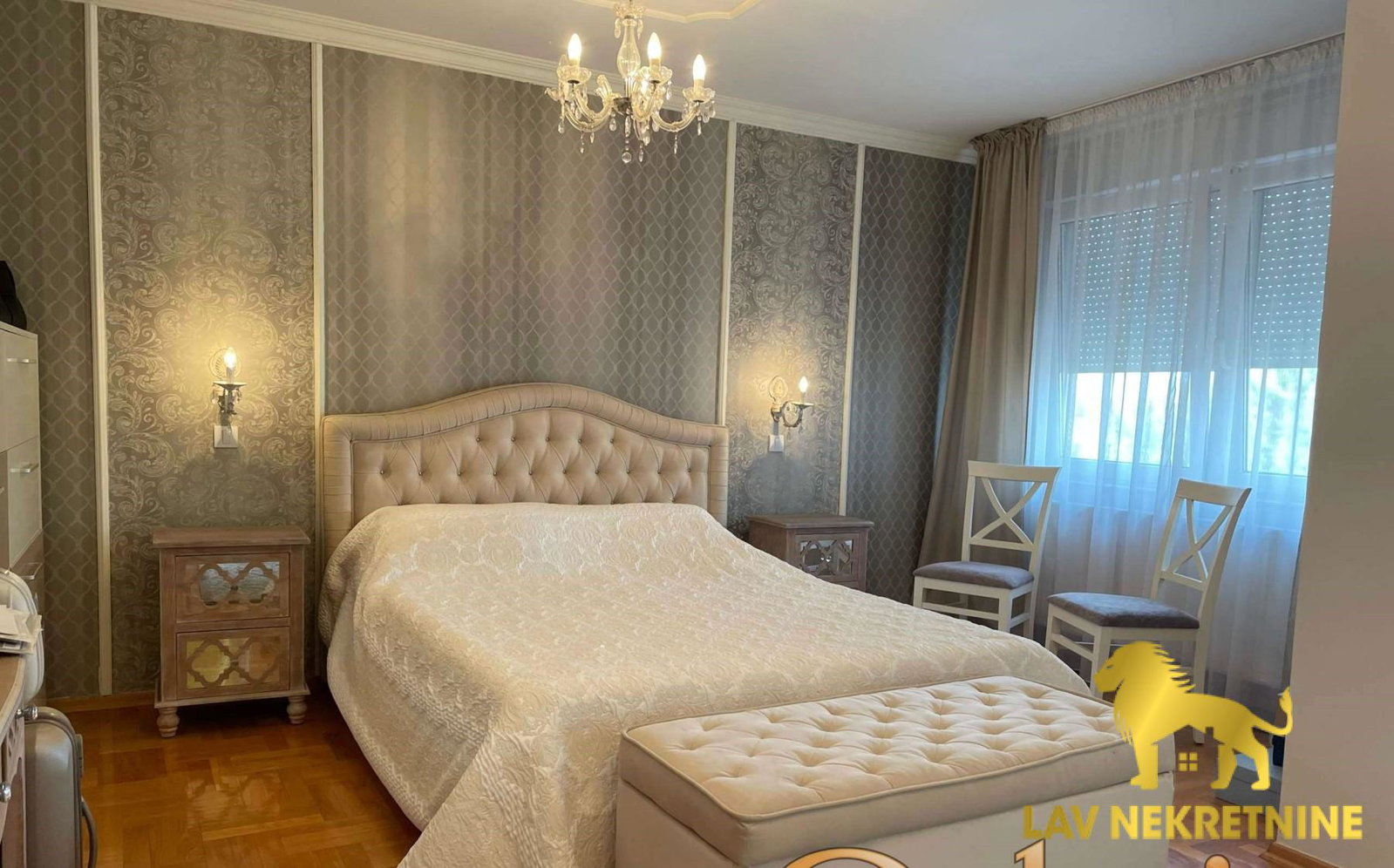 Stan Prodaja Novi Sad Cara Dušana 124 m2