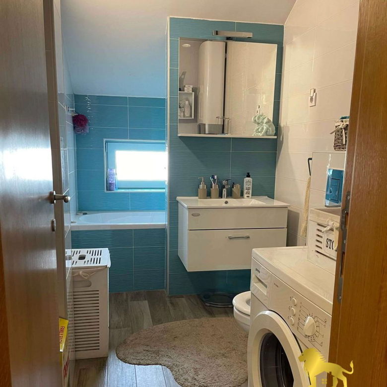 Stan Prodaja Novi Sad Cara Dušana 124 m2