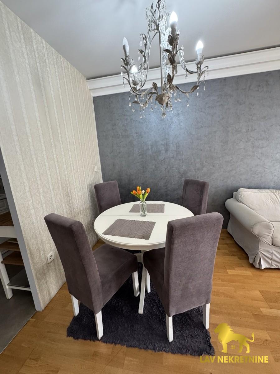 1737550856_43ecf110392a Dvoiposoban stan na prodaju, Centar, Novi Sad, 65m², 216.300 €