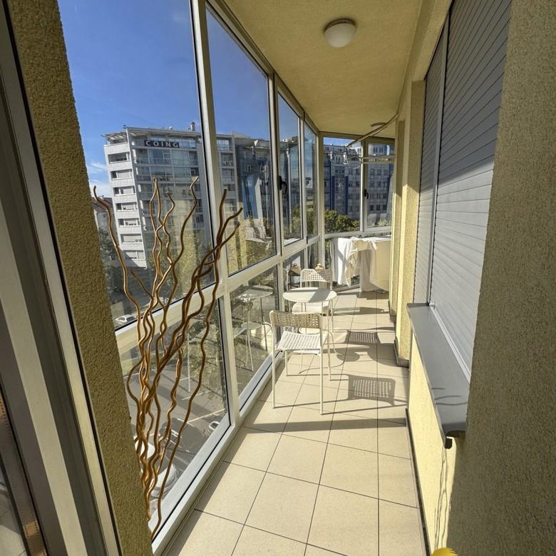 Dvoiposoban stan na prodaju, Centar, Novi Sad, 65m², 216.300 €