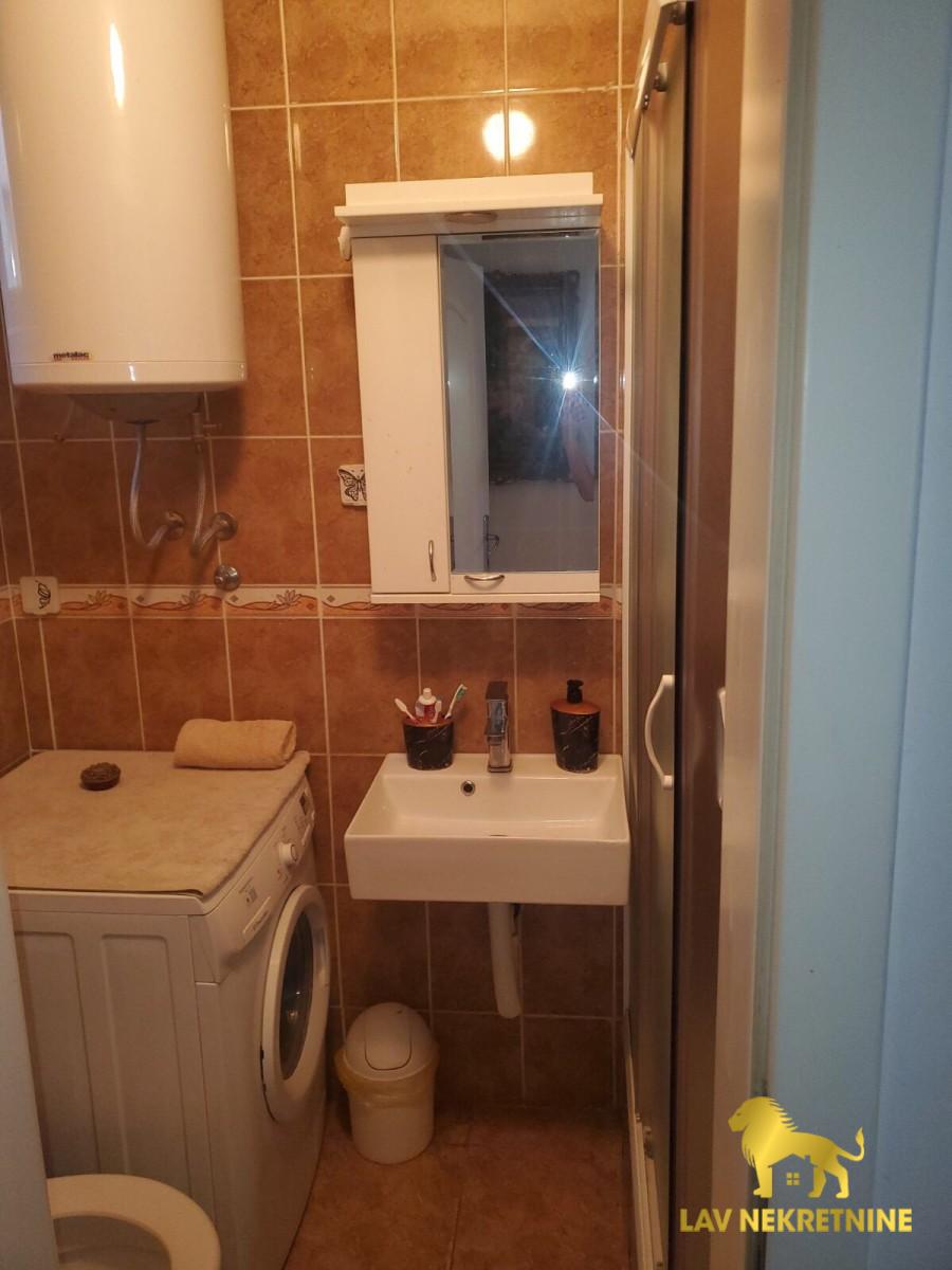 Dvoiposoban stan na prodaju, Bulevar Oslobođenja, Novi Sad, 52m², 124.630 €