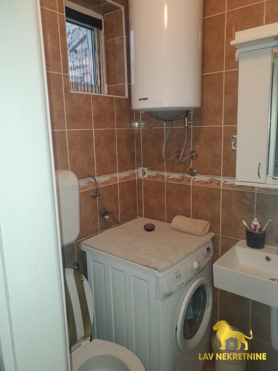 Dvoiposoban stan na prodaju, Bulevar Oslobođenja, Novi Sad, 52m², 124.630 €