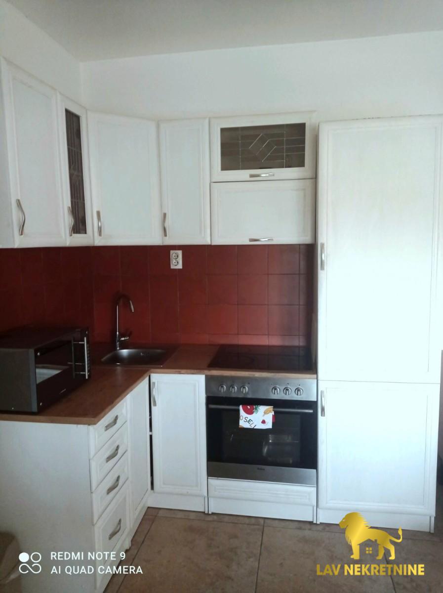 Dvoiposoban stan na prodaju, Bulevar Oslobođenja, Novi Sad, 52m², 124.630 €