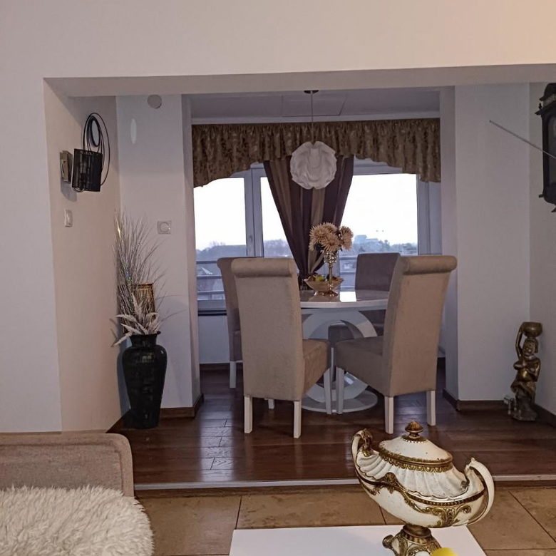 Dvoiposoban stan na prodaju, Bulevar Oslobođenja, Novi Sad, 52m², 124.630 €