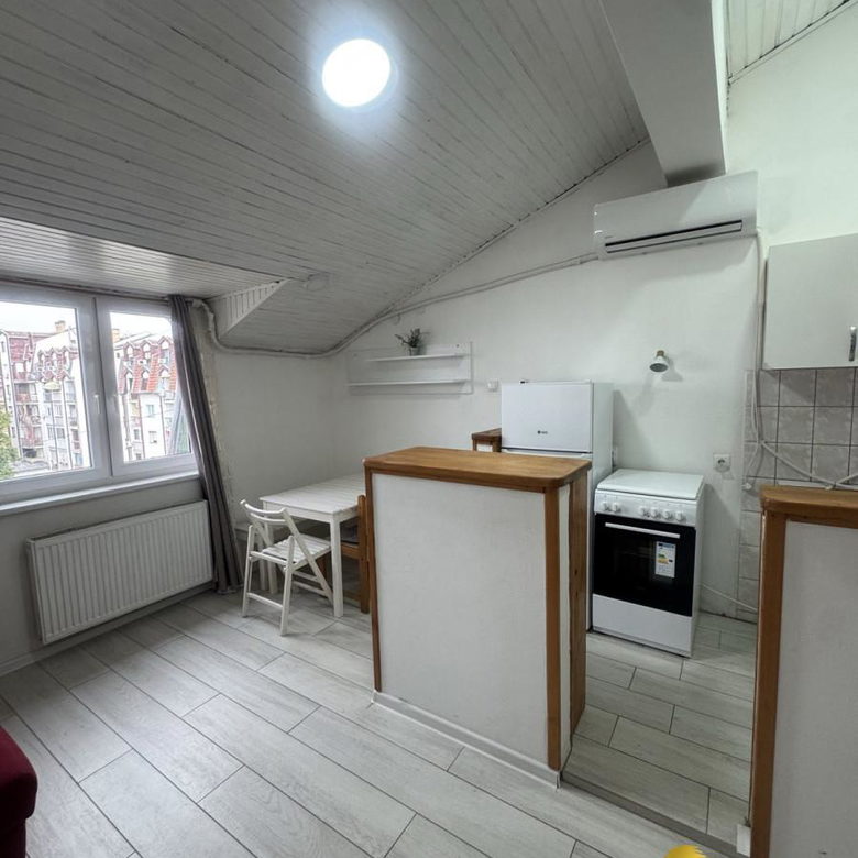Stan Izdavanje Novi Sad  37 m2