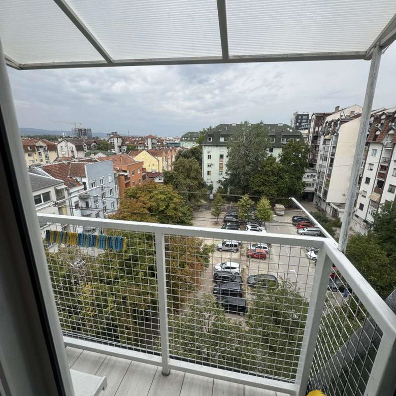 Stan Izdavanje Novi Sad  37 m2