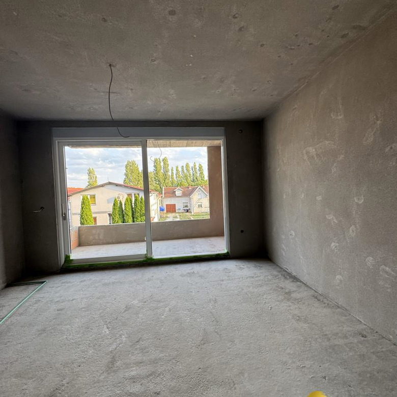 Stan Prodaja Novi Sad  135 m2