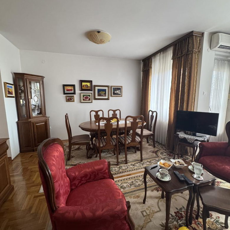 Stan Izdavanje Novi Sad  55 m2