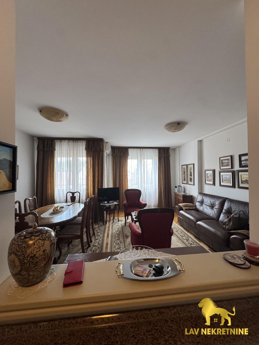 1759513998_503bd1ebd418 Jednoiposoban stan za izdavanje, Centar, Novi Sad, 55m², 450 €/mes