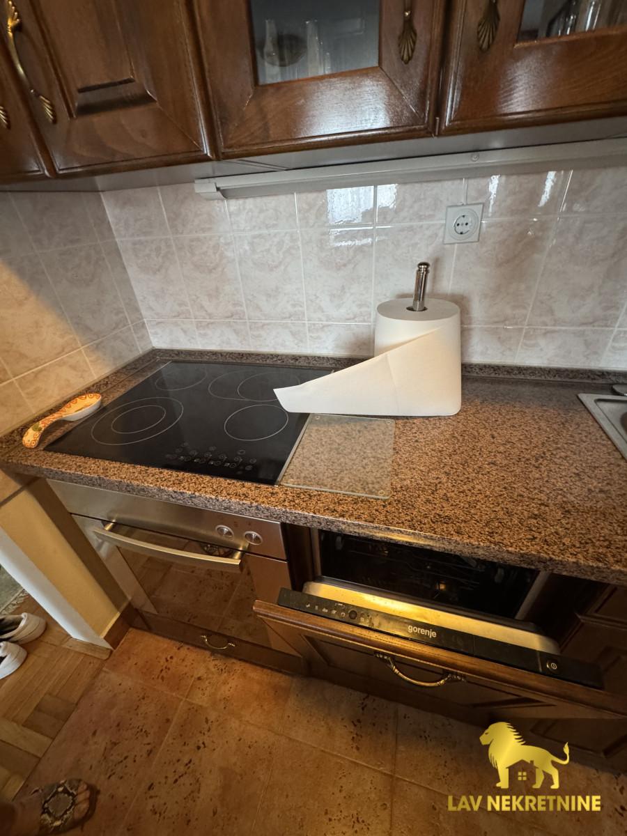 1759513998_98db9efb765a Jednoiposoban stan za izdavanje, Centar, Novi Sad, 55m², 450 €/mes