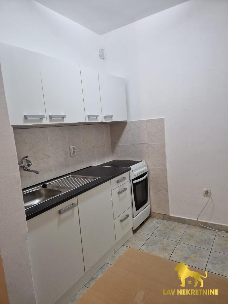 Stan Prodaja Novi Sad  33 m2