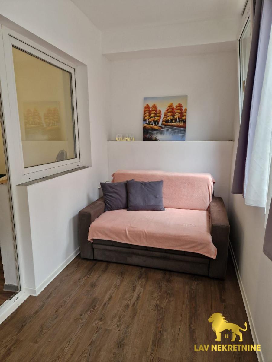 Stan Prodaja Novi Sad  33 m2