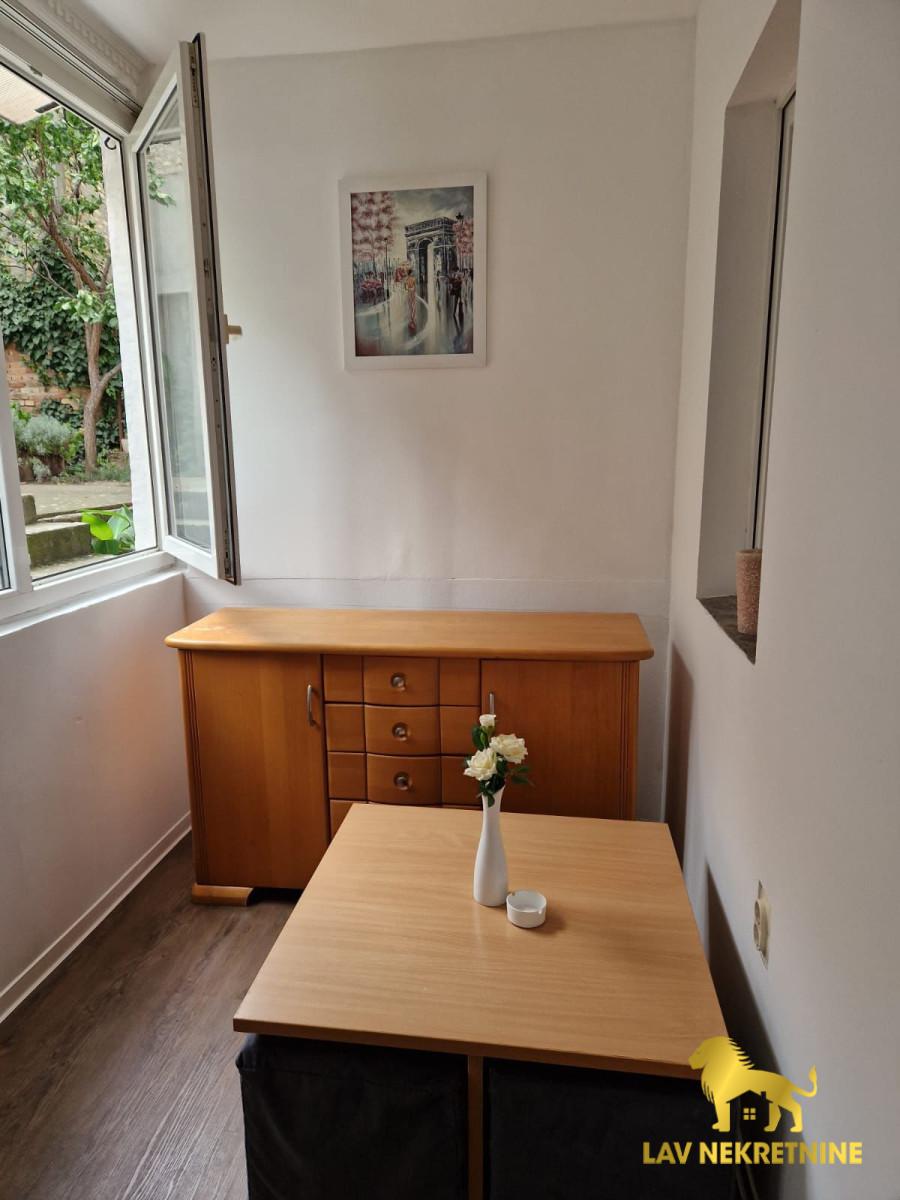 Stan Prodaja Novi Sad  33 m2