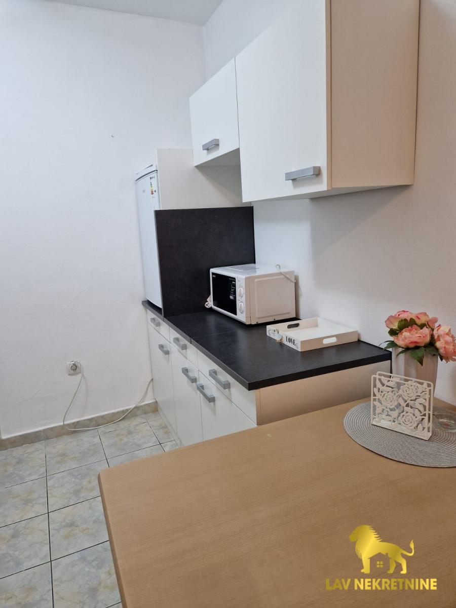 Stan Prodaja Novi Sad  33 m2