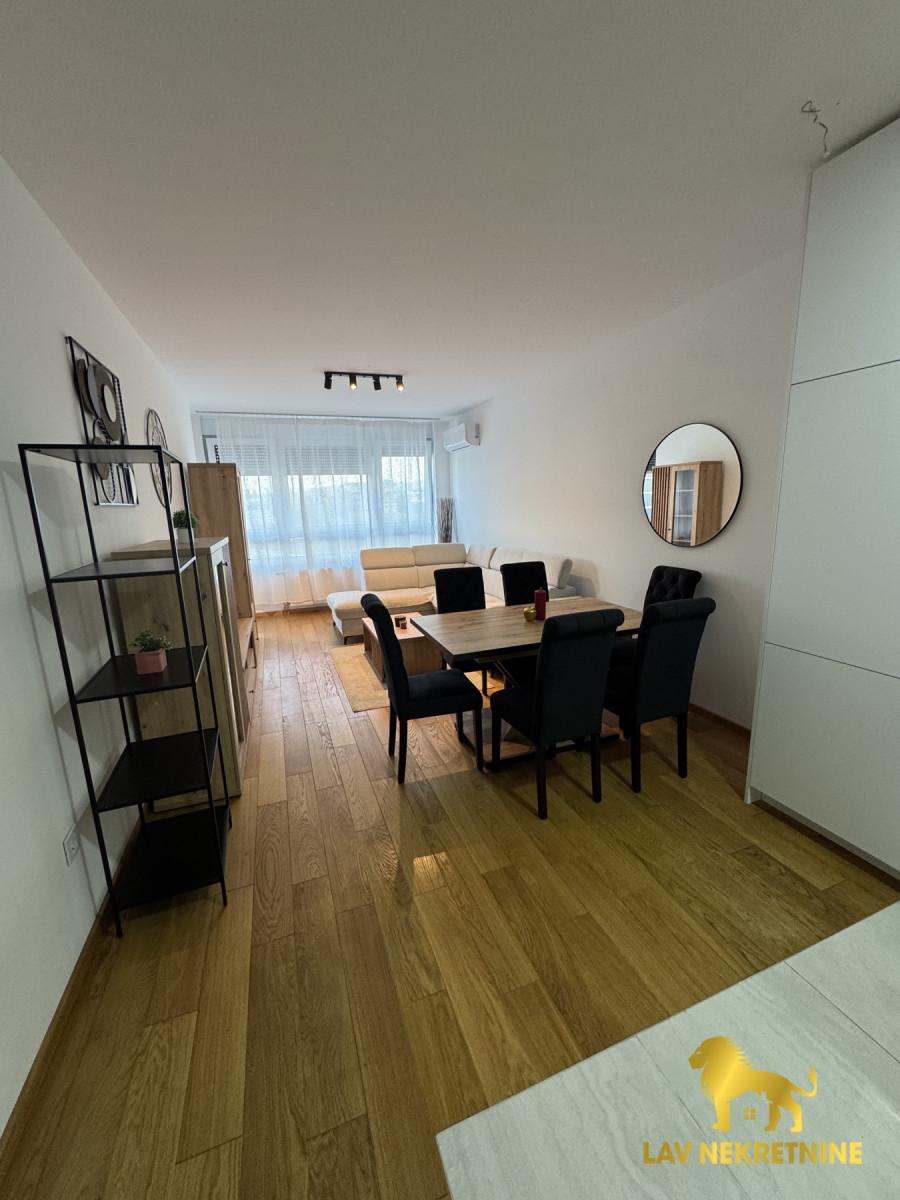 1761319268_6593b42acef3 Jednoiposoban stan za izdavanje, Centar, Novi Sad, 47m², 600 €/mes