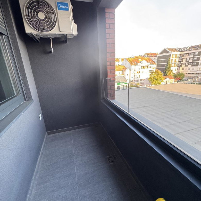 Jednoiposoban stan za izdavanje, Centar, Novi Sad, 47m², 600 €/mes