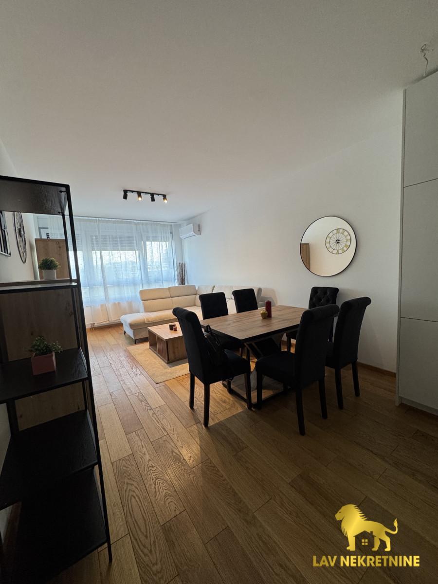 1761319270_fec275658cc8 Jednoiposoban stan za izdavanje, Centar, Novi Sad, 47m², 600 €/mes