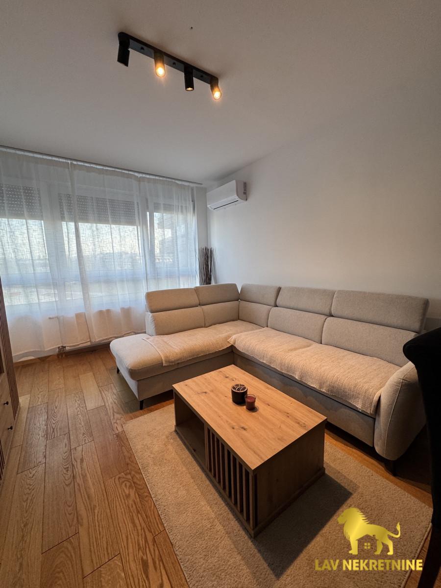 1761319271_1ae2eae8ea31 Jednoiposoban stan za izdavanje, Centar, Novi Sad, 47m², 600 €/mes