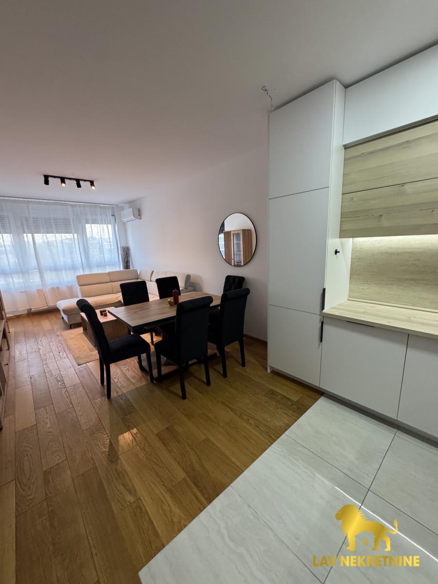 1761319272_c3b504cfe7b2 Jednoiposoban stan za izdavanje, Centar, Novi Sad, 47m², 600 €/mes