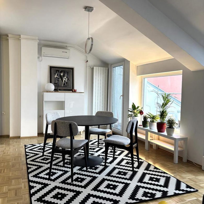 Stan Izdavanje Novi Sad  54 m2